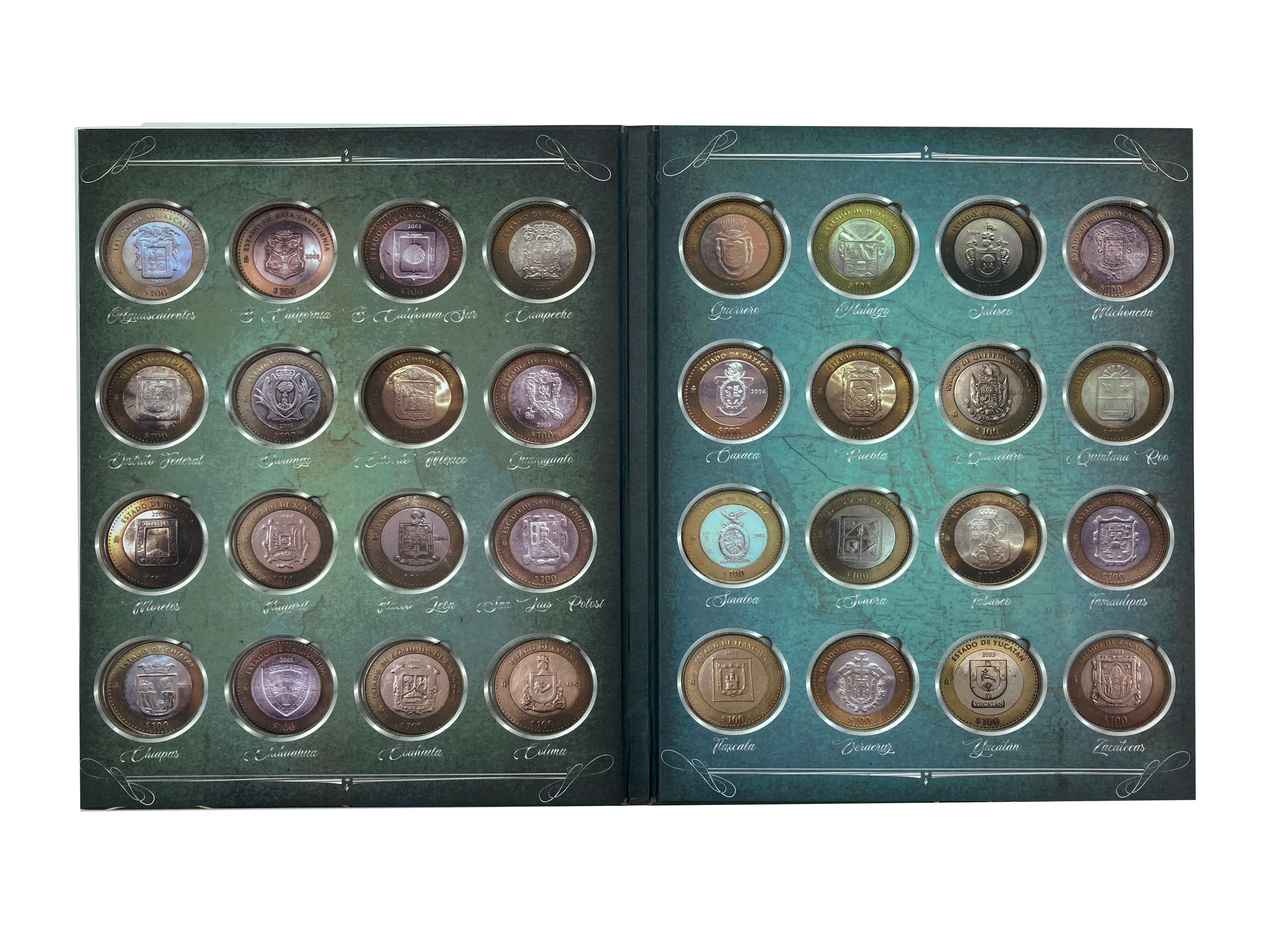 Álbum de pasta dura para la colección de monedas de $100 pesos bimetálicas con los escudos de los estados de la República Mexicana, Primera Fase Heráldica (2003-2005). El álbum cuenta con 32 espacios para monedas, ideal para coleccionistas y numismáticos. Álbum de pasta dura para la colección de monedas de $100 pesos bimetálicas con los escudos de los estados de la República Mexicana, Primera Fase Heráldica (2003-2005). El álbum cuenta con 32 espacios para monedas, ideal para coleccionistas y numismáticos.